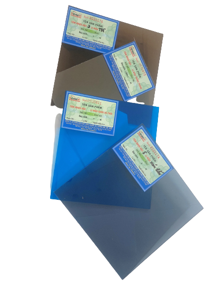 mau-removebg-preview 4 màu phổ thông của tấm Polycrbonate Việt Nhật IPT 1
