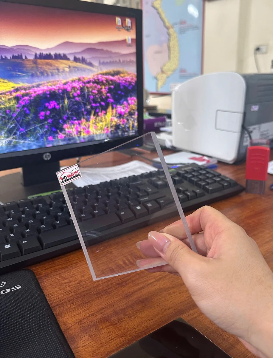 do-day-tam-nhua-polycarbonate Độ dày tấm nhựa Polycarbonate