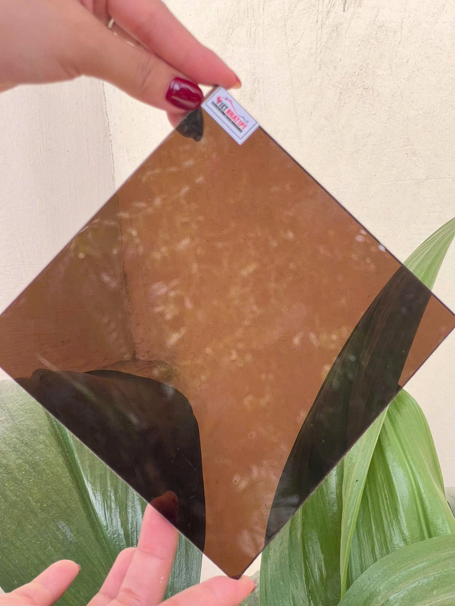 tam-nhua-polycarbonate-nau-tra Tấm nhựa Polycarbonate màu nâu trà